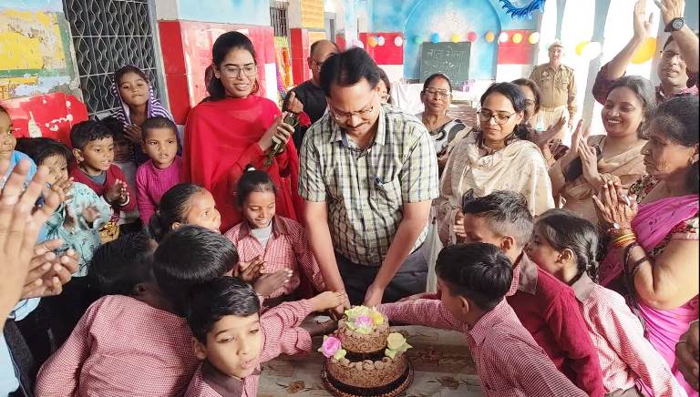 संविलयन विद्यालय में बाल मेले का हुआ आयोजन, प्रतियोगिताओं का हुआ आयोजन