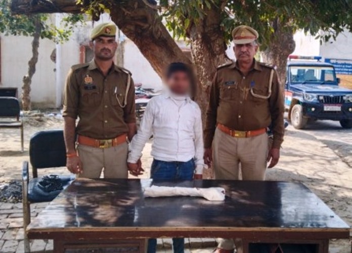 प्रेमी के साथ रही रही पत्नी की पति ने की थी कुल्हाड़ी मार का हत्या, पुलिस ने पूर्व पति को किया गिरफ्तार