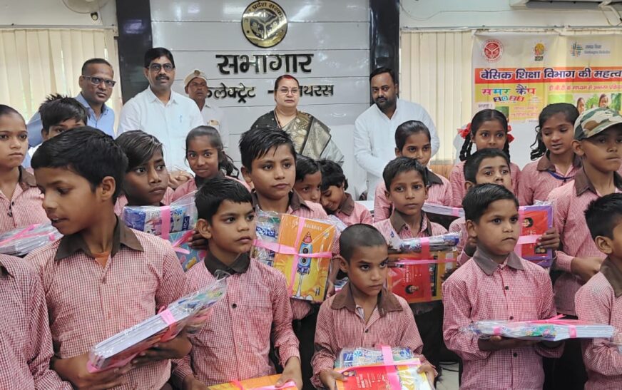 हाथरस में दो कंपोजिट विद्यालयों का शिलान्यास, सदर विधायक ने बच्चों को वितरित की स्टेशनरी, शिक्षकों को किया सम्मानित