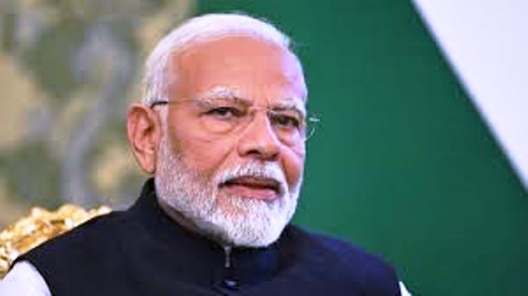 प्रधानमंत्री नरेन्द्र मोदी आज रात करीब 8 बजे राष्ट्र को संबोधित करेंगे