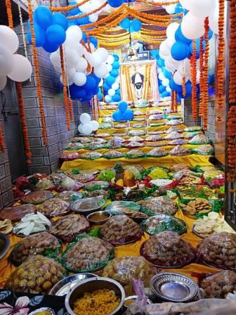 छप्पन भोग दर्शन श्री शनिदेव जी महाराज, चूना वाला डंडा सादाबाद गेट हाथरस