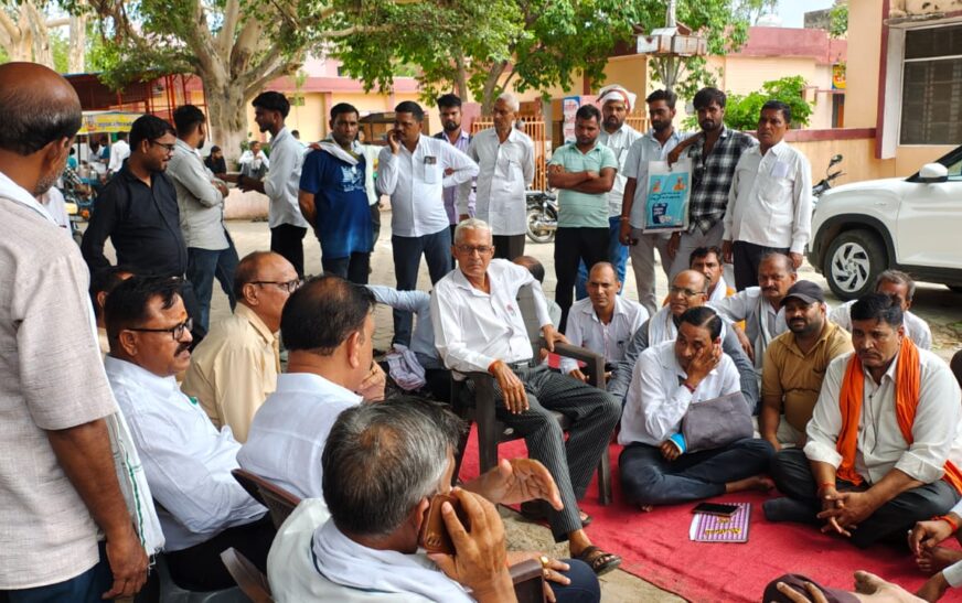 रजिस्ट्री निजीकरण के खिलाफ धरना 13वें दिन भी जारी, अधिवक्ताओं ने काम ठप करने का लिया निर्णय, संगठनों से मांगा समर्थन