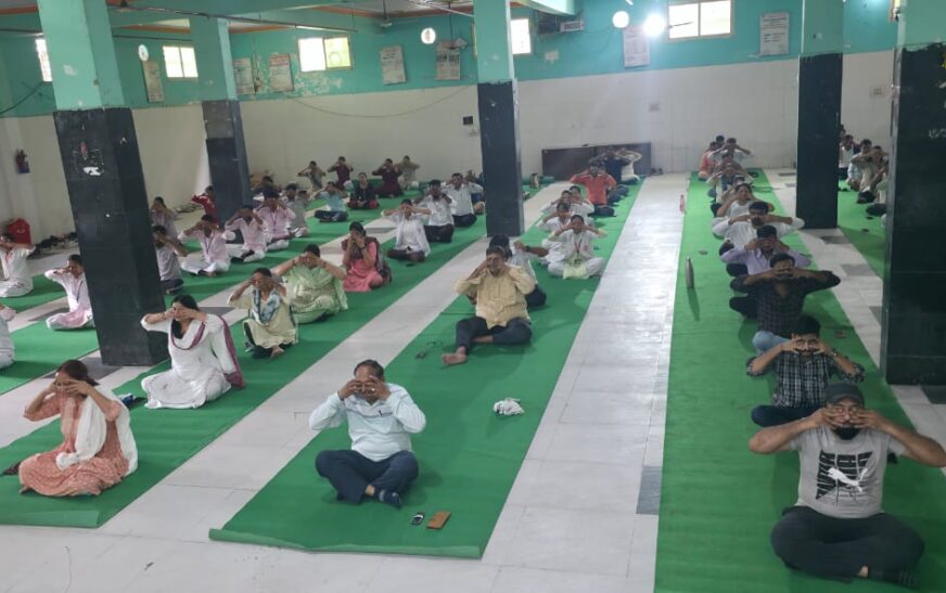 प्रेम रघु आयुर्वेदिक मेडिकल कॉलेज में 11 वें अंतर्राष्ट्रीय योग दिवस का हुआ आयोजन