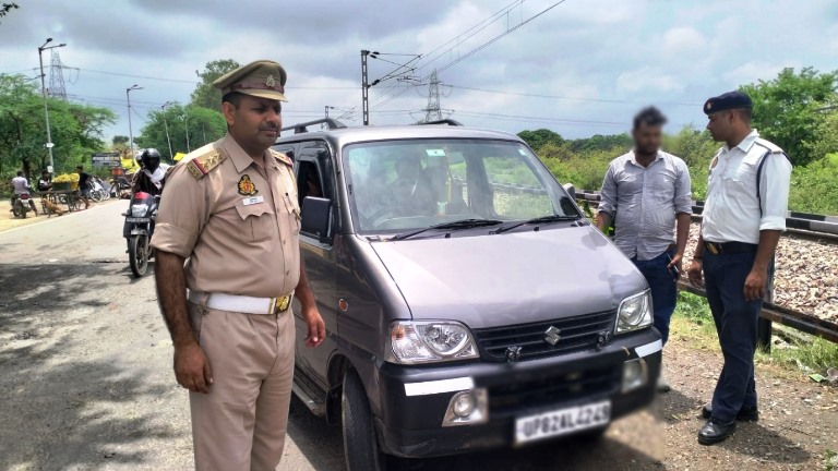 सड़क सुरक्षा अभियान के तहत 248 वाहन चालकों के काटे गए चालान, ₹3.12 लाख जुर्माना वसूला