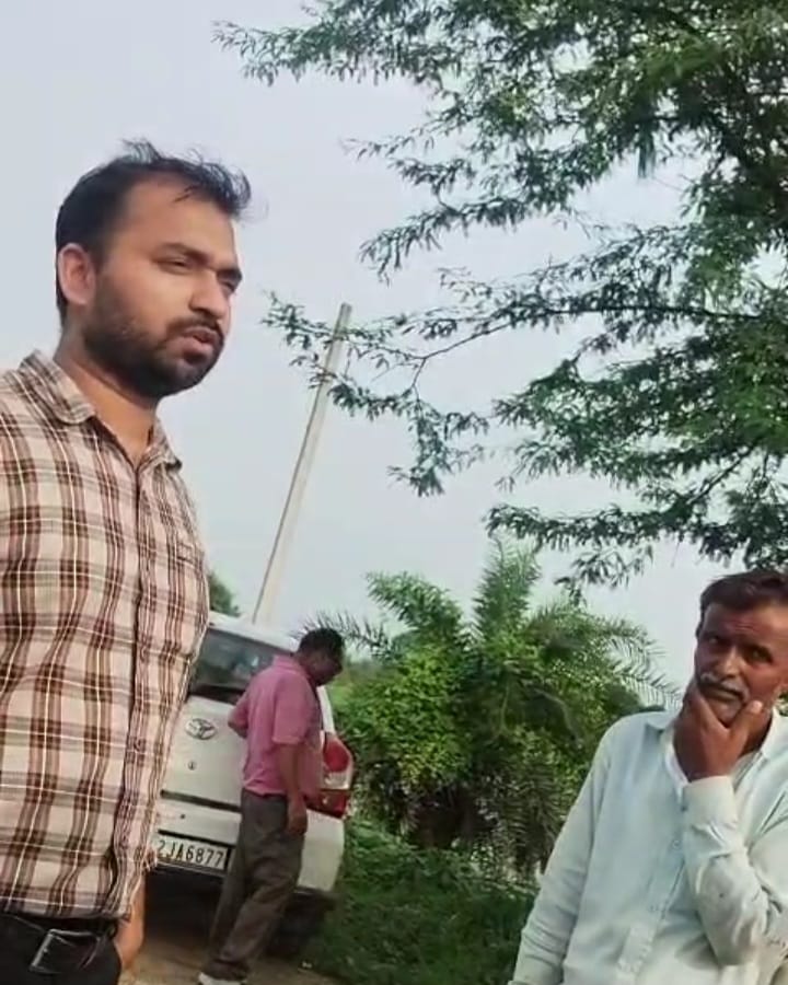 हसायन : कानऊ में नाला में बन रहे जलकुंभी के साथ साफ-सफाई के कार्य को लेकर नहीं दिख रहे गंभीर जिम्मेदार
