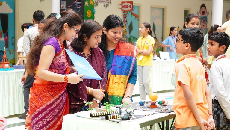 आरआईएस के छात्र-छात्राओं के मॉडलों में दिखी विश्व धरोहर की झलक, सामाजिक विज्ञान और कम्प्यूटर प्रदर्शनी में दिखाया बौद्धिक कौशल