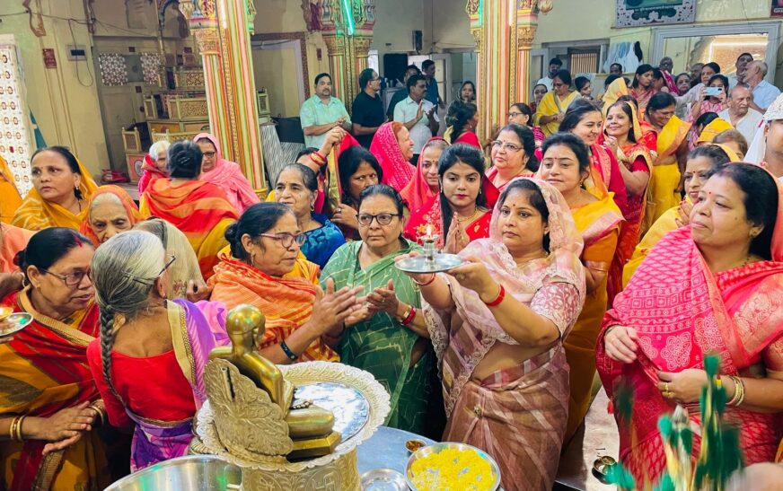 हाथरस में भगवान नेमिनाथ का निर्वाण लाडू महोत्सव धूमधाम से सम्पन्न, पहली बार हुई दो शांति धाराएं, भक्तिमय माहौल में डूबे श्रद्धालु