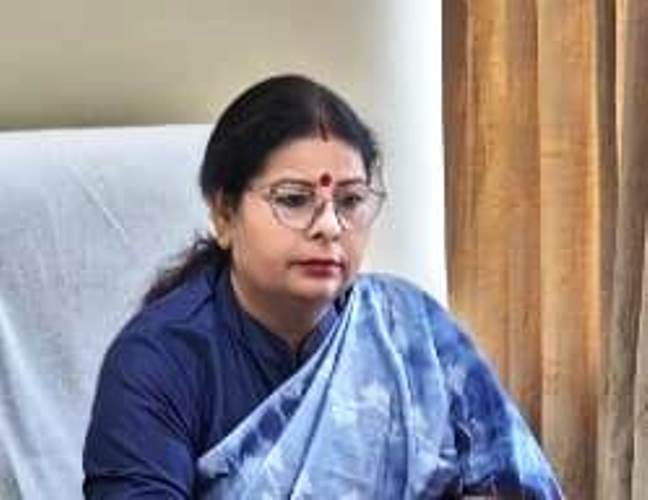 प्राथमिक स्कूलों के विलय को वैध करार दिए जाने पर महिला आयोग सदस्य ने दिया बयान, रेनू गौड़ ने कहा – लोकतंत्र में अनुशासन और न्यायपालिका का सम्मान अनिवार्य