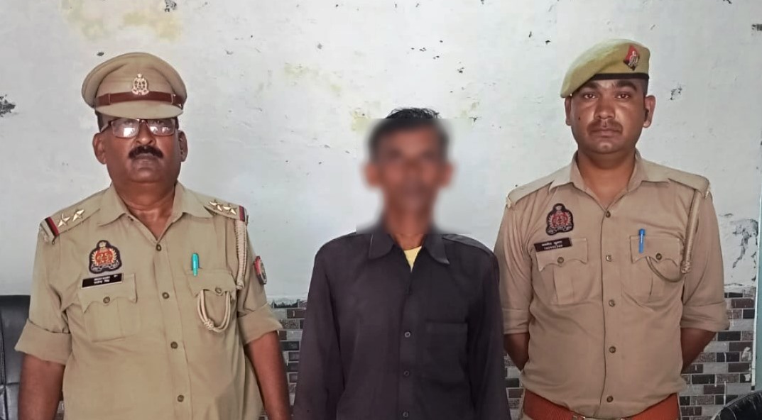 हत्या के प्रयास में वांछित शातिर अभियुक्त गिरफ्तार, तमंचा व कारतूस बरामद