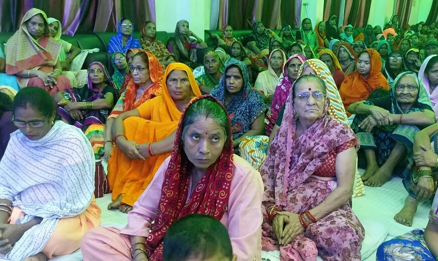 सावन कृपाल रूहानी मिशन की हाथरस शाखा कृपाल आश्रम पर हुआ सत्संग का आयोजन