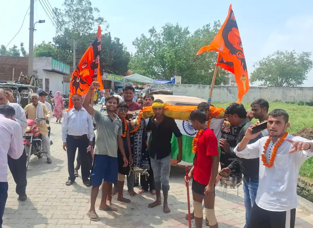 सोमवार को कस्बा-देहात में बम बोले की गूंज, शिव मंदिरों में सुबह से जलाभिषेक के लिए उमड़ी भक्तों की भीड़