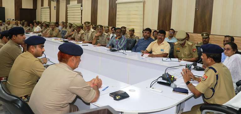 पुलिस अधीक्षक ने अपराध गोष्ठी में दिए कानून व्यवस्था व कांवड़ यात्रा को लेकर आवश्यक निर्देश