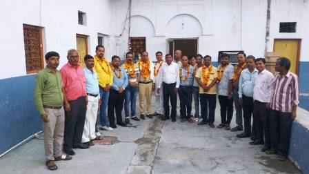 प्रेस क्लब ऑफ हाथरस की जिला टीम का बैंक यूनियन ने किया भव्य स्वागत