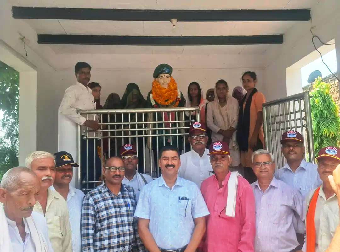 सादाबाद : पूर्व सैनिकों ने मनाया कारगिल दिवस