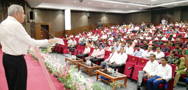 मंगलायतन विश्वविद्यालय में नवदीक्षा 2025 ओरिएंटेशन कार्यक्रम का आगाज, नवप्रवेशित विद्यार्थियों का हुआ स्वागत, कुलपति ने दिया सफलता का मूल मंत्र