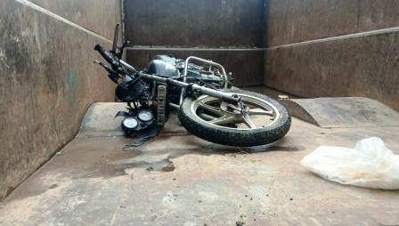 हसायन : ट्रैक्टर-ट्रॉली की टक्कर में युवक की मौत, भांजा गंभीर घायल