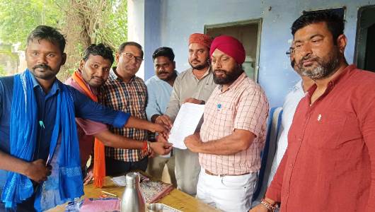 हसायन : राजकीय पशु चिकित्सालय के डॉक्टर पर लगे आरोपों की जांच के लिए टीम पहुंची, संगठनों ने हटाने की मांग की