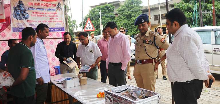 श्रावण मास में कांवड़ यात्रा को लेकर डीएम-एसपी ने किया रूट मार्गों का निरीक्षण, सुरक्षा व्यवस्थाओं का लिया जायजा