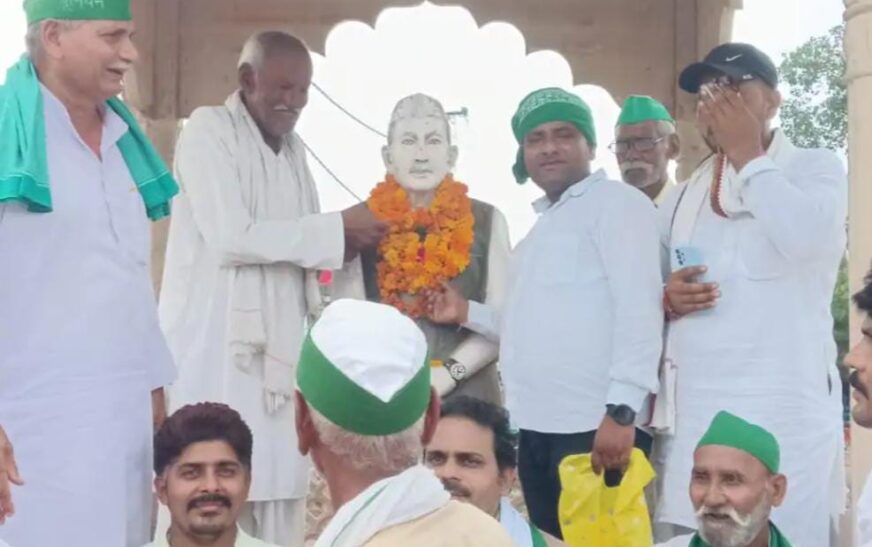 तिरंगा यात्रा के बाद सौंपा राष्ट्रपति के नाम ज्ञापन, भारतीय किसान यूनियन टिकैत गुट ने किया अमेरिका के साथ एफटीए का विरोध