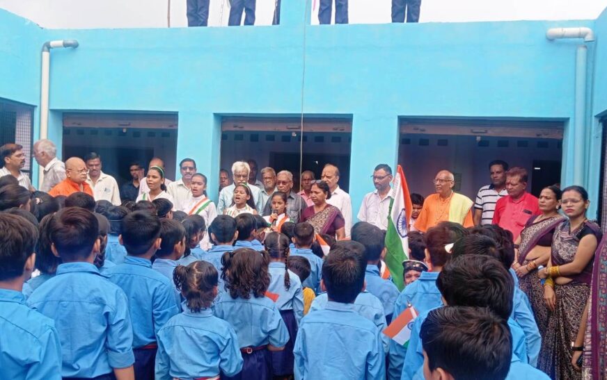 सासनी में आर्य समाज ने स्वतंत्रता दिवस बड़े धूमधाम से मनाया