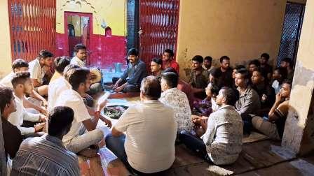 पुरदिलनगर : विश्व हिंदू परिषद व बजरंग दल ने हनुमान चालीसा पाठ का आयोजन किया