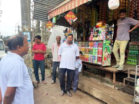 एसडीएम ने बंद नाले का ईओ के साथ किया निरीक्षण, मकान स्वामी को शीघ्र कागजात दिखाने के निर्देश