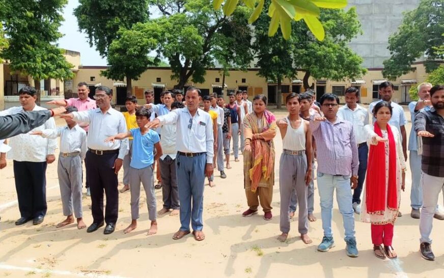 प्रतियोगिताओं में प्रताप हाउस ने मारी बाजी, सादाबाद इंटर कॉलेज में खेल दिवस पर हुआ आयोजन