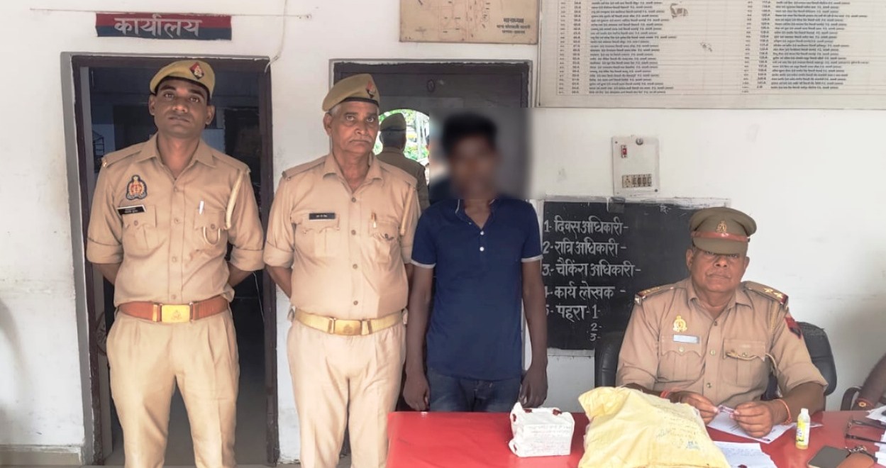 सासनी पुलिस ने 40 क्वार्टर अवैध देशी शराब के साथ दो अभियुक्त दबोचे