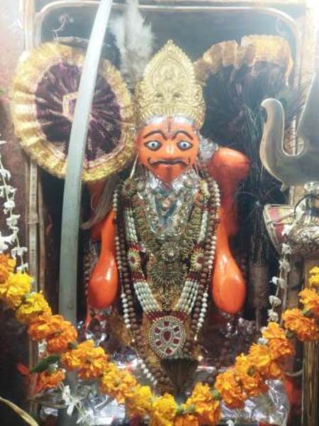 रविवार (24/08/25) दर्शन श्री छोटेलाल भैरव जी महाराज, मुरसान गेट हाथरस