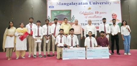 मंगलायतन विश्वविद्यालय में उत्साह के साथ मनाया गया स्थापना दिवस