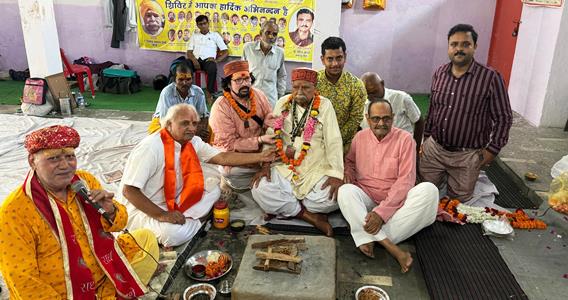 दाऊजी महाराज मेले में वेद भगवान की परावर्तन यात्रा धूमधाम से निकली, वैदिक मंत्रोच्चार व विष्णु यज्ञ की पूर्णाहुति के साथ हुआ शुभारंभ