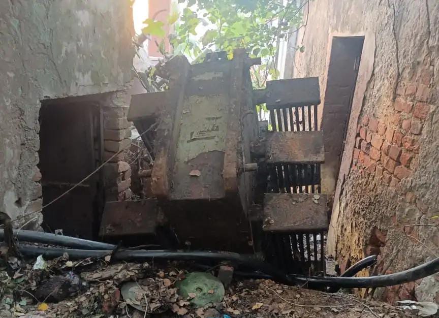 बंद शीतगृह में लगे ट्रांसफार्मर से चोरी, कीमती कॉपर और तेल समेत अन्य सामान चोरी कर ले गये बदमाश , पुलिस जांच में जुटी