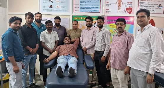 हाथरस में अखिल भारतीय विद्यार्थी परिषद द्वारा रक्तदान शिविर का हुआ आयोजन