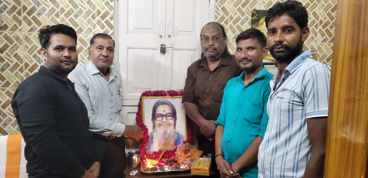 हास्य कवि पद्मश्री काका हाथरसी का जन्मदिवस धूमधाम से मनाया