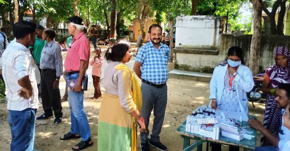 सासनी : महमूदपुर व सुमरतगढ़ी में स्वास्थ्य शिविर का हुआ आयोजन