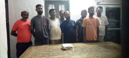 मुरसान पुलिस ने 8 जुआरियों को किया गिरफ्तार