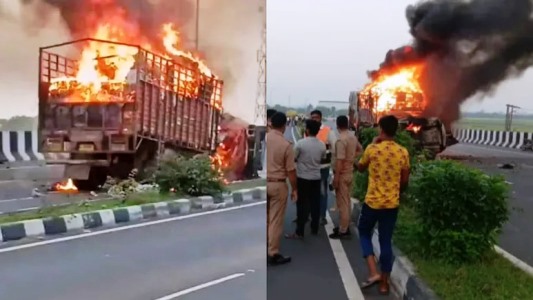 सिकंदराराऊ-अलीगढ़ मार्ग पर भीषण सड़क हादसा, गोपी पुल पर कार और केन्टर में हुई टक्कर, मासूम बच्चे समेत पांच लोगों की जिन्दा जलकर मौत, अचानक टायर फटने से हादसा हुआ