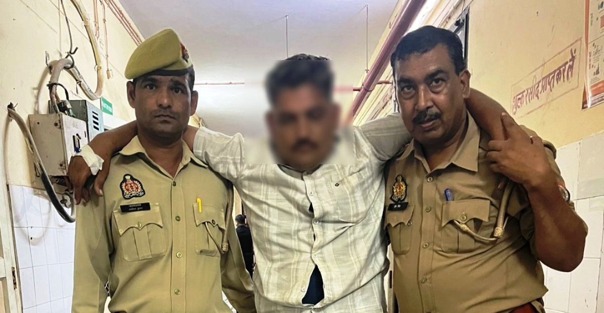 मुरसान में लूट और फायरिंग की घटना का पुलिस ने 24 घंटे में किया खुलासा, दो आरोपी गिरफ्तार, हथियार और मोटरसाइकिल बरामद
