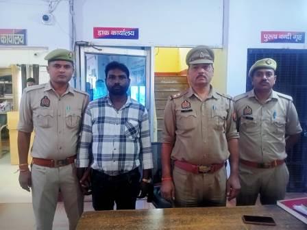 एंटी रोमियो टीम ने फब्तियां कसने वाले शोहदे को किया गिरफ्तार