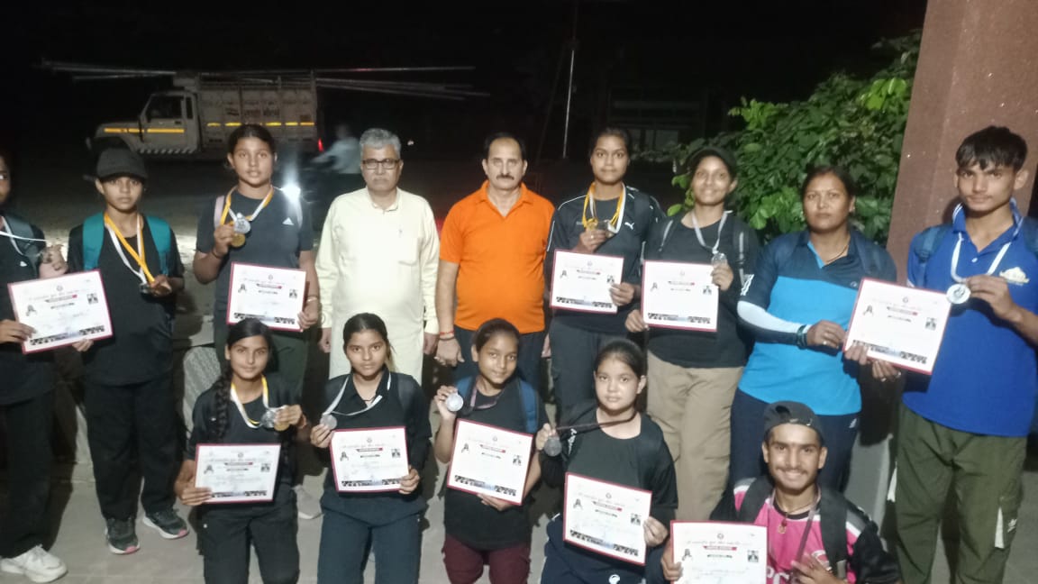 सरस्वती विद्या मंदिर के छात्रों ने 27वें जनपदीय युवा खेलकूद समारोह में बढ़ाया विद्यालय का गौरव