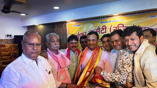 सर्राफा कमेटी का वार्षिकोत्सव धूमधाम से सम्पन्न, भजन संध्या और अन्नकूट प्रसादी में शामिल हुए सैकड़ों श्रद्धालु