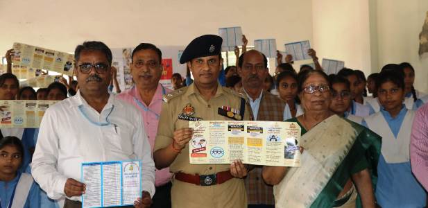 छात्रों को नए आपराधिक कानूनों और साइबर सुरक्षा की ट्रेनिंग, एसपी ने ऑनलाइन धोखाधड़ी से बचने के तरीके बताए