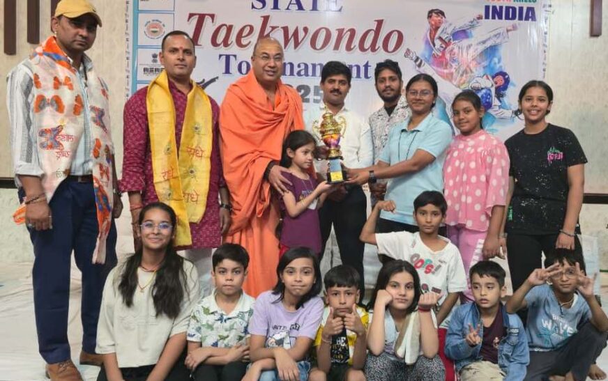 स्टेट ताइक्वांडो में राजीव इंटरनेशनल स्कूल का फहरा परचम, आगरा में हुई प्रतियोगिता में पांच गोल्ड सहित 14 मेडल जीते, विराट, एंजल, पलक, जीवांशु और शिवम अब नेशनल में दिखाएंगे दम