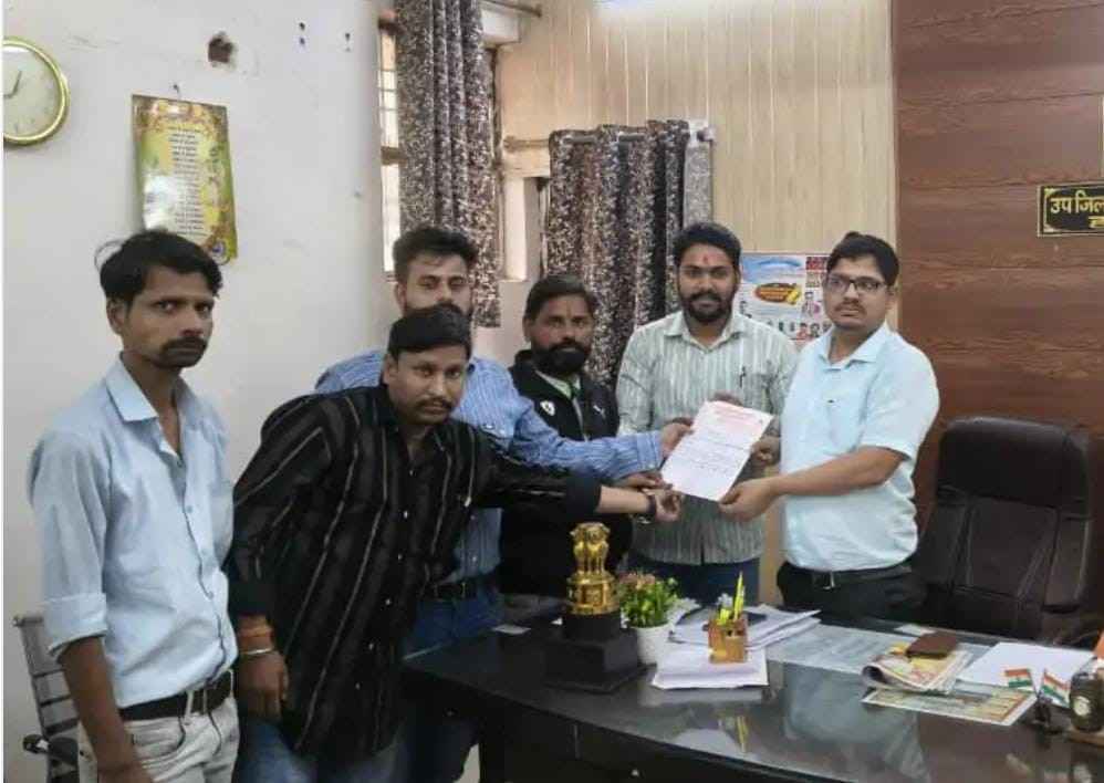 सादाबाद : गौचर भूमि पर अवैध कब्जे की शिकायत