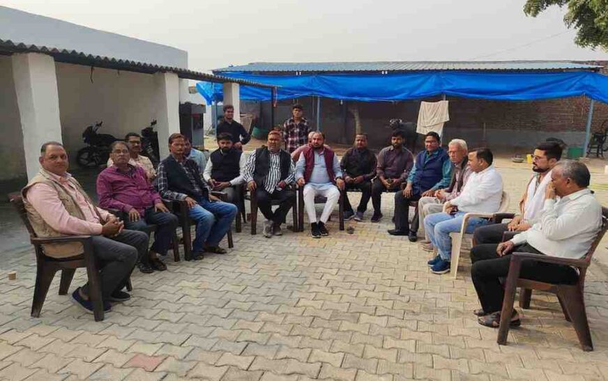 हसायन : इत्र व्यापारियों ने प्रदूषण नियंत्रण विभाग के कर्मचारियों पर एनओसी लेने के लिए बाध्य कर शोषण किए जाने के आरोप