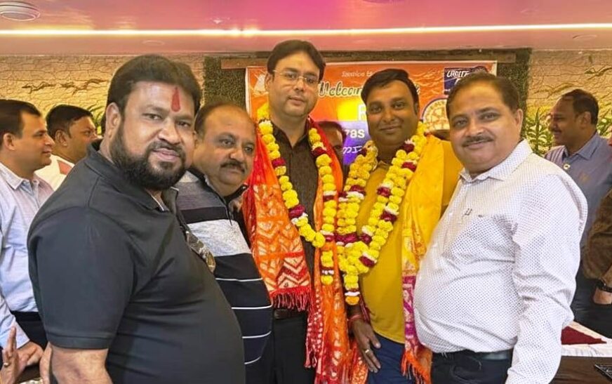 रोटरी क्लब ऑफ हाथरस फ्रेंड्स के अध्यक्ष बने वरुण गोयल, शिवम् अग्रवाल सचिव निर्वाचित