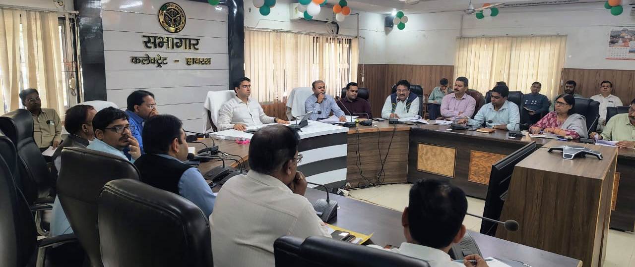 आईजीआरएस शिकायतों में लापरवाही पर होगी सख्त कार्रवाई, शिकायत निस्तारण में गुणवत्ता की होगी विशेष जांच : डीएम