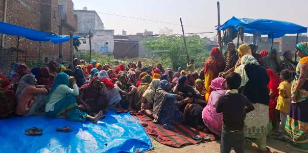 सड़क हादसे में मृत चार लोगों के शव को पोस्टमार्टम के बाद परिजनों को सौंपा, दूध के टैंकर और रोडवेज की हुई थी भिड़ंत, टैंकर चालाक के खिलाफ मुकदमा दर्ज