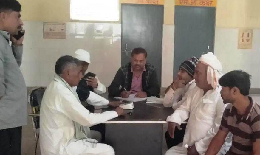 सादाबाद : स्वास्थ्य मेले में 82 लोगों ने लिया लाभ, कस्बा-देहात के स्वास्थ्य केंद्रों पर हुआ मुख्यमंत्री जन आरोग्य मेले का आयोजन