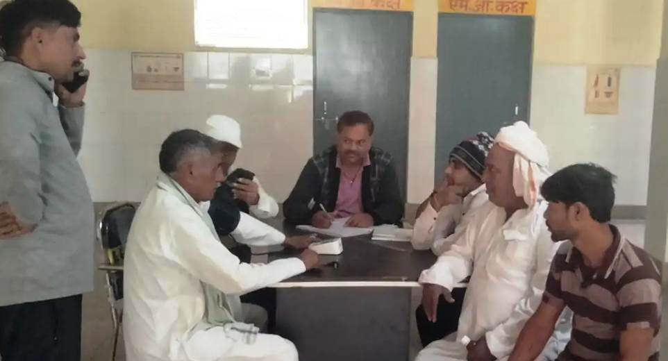 सादाबाद : स्वास्थ्य मेले में 82 लोगों ने लिया लाभ, कस्बा-देहात के स्वास्थ्य केंद्रों पर हुआ मुख्यमंत्री जन आरोग्य मेले का आयोजन